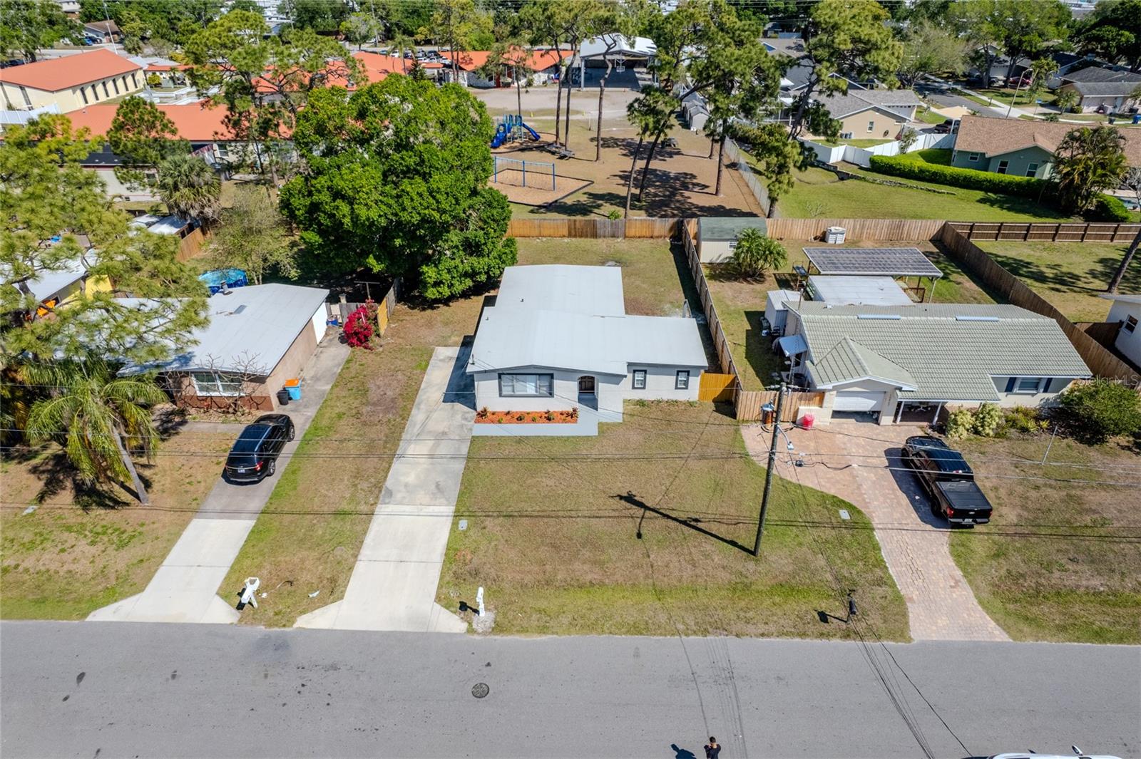 Image 50 of 64 For 10889 124th Avenue