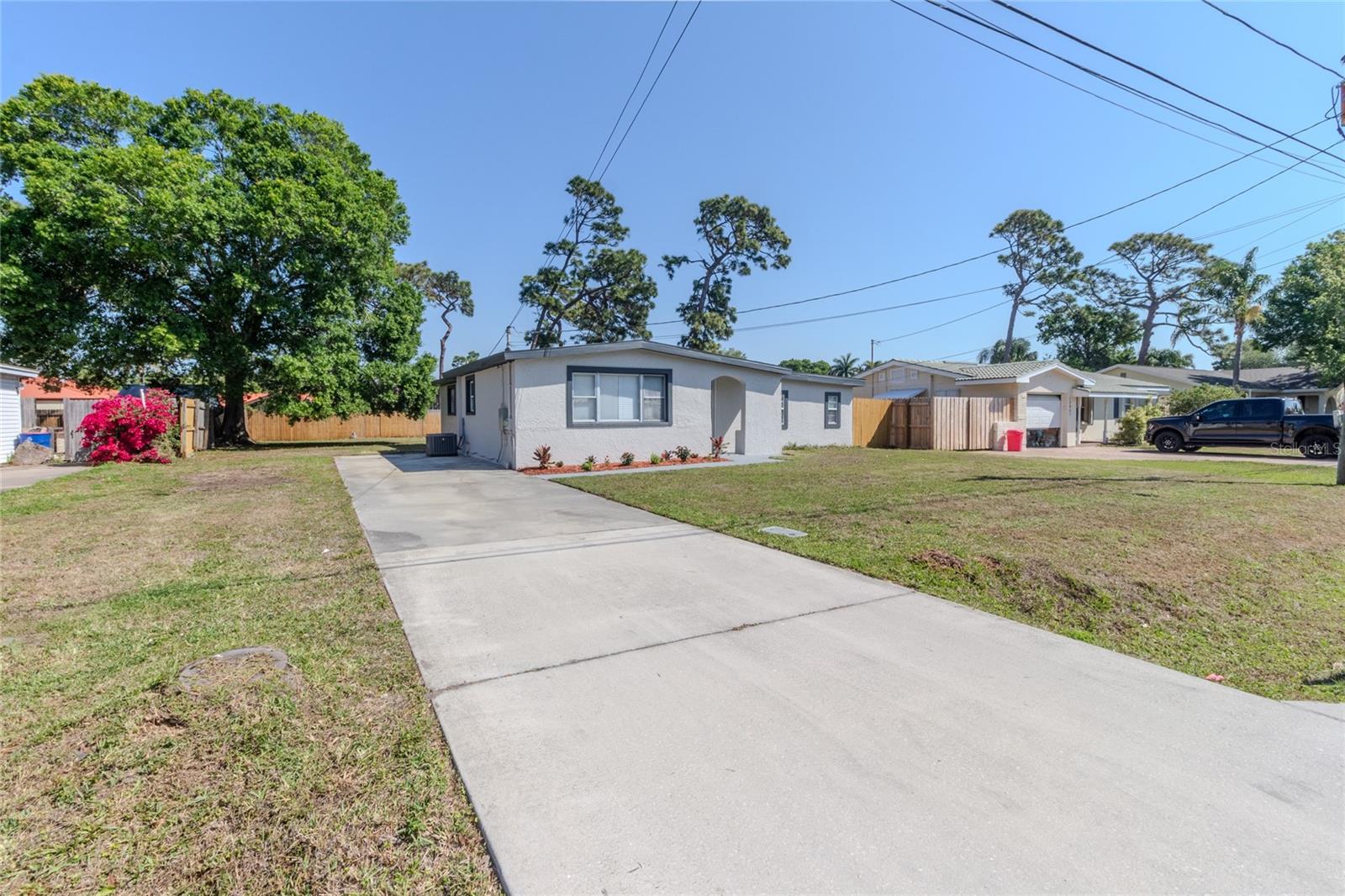 Image 7 of 64 For 10889 124th Avenue