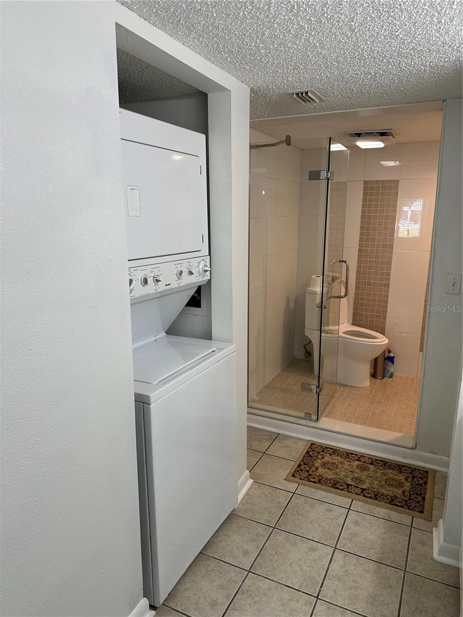 Listing photo id 17 for 11201 122nd Avenue N 127