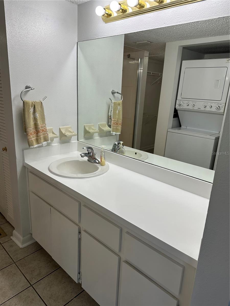 Listing photo id 18 for 11201 122nd Avenue N 127