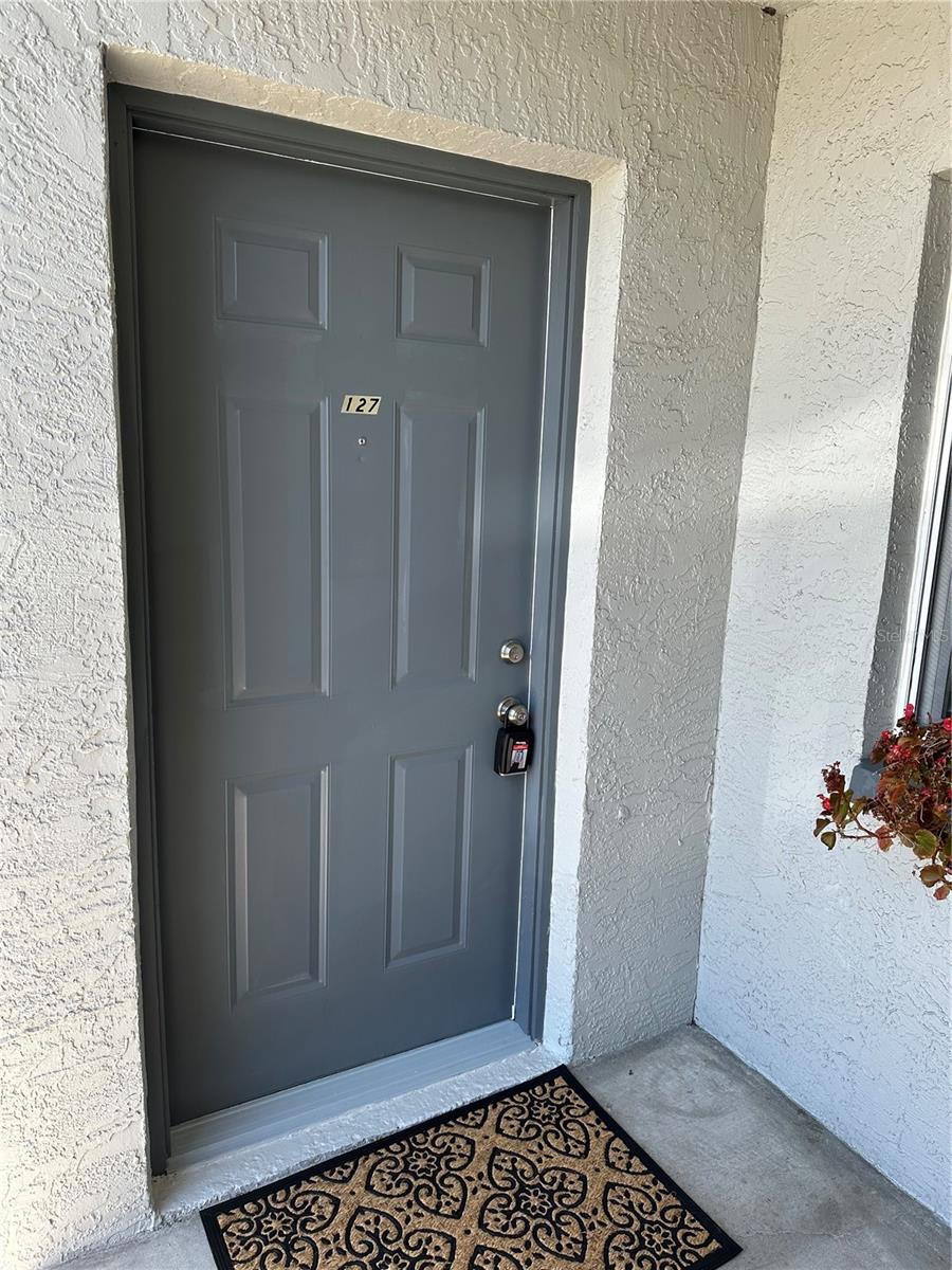 Listing photo id 4 for 11201 122nd Avenue N 127