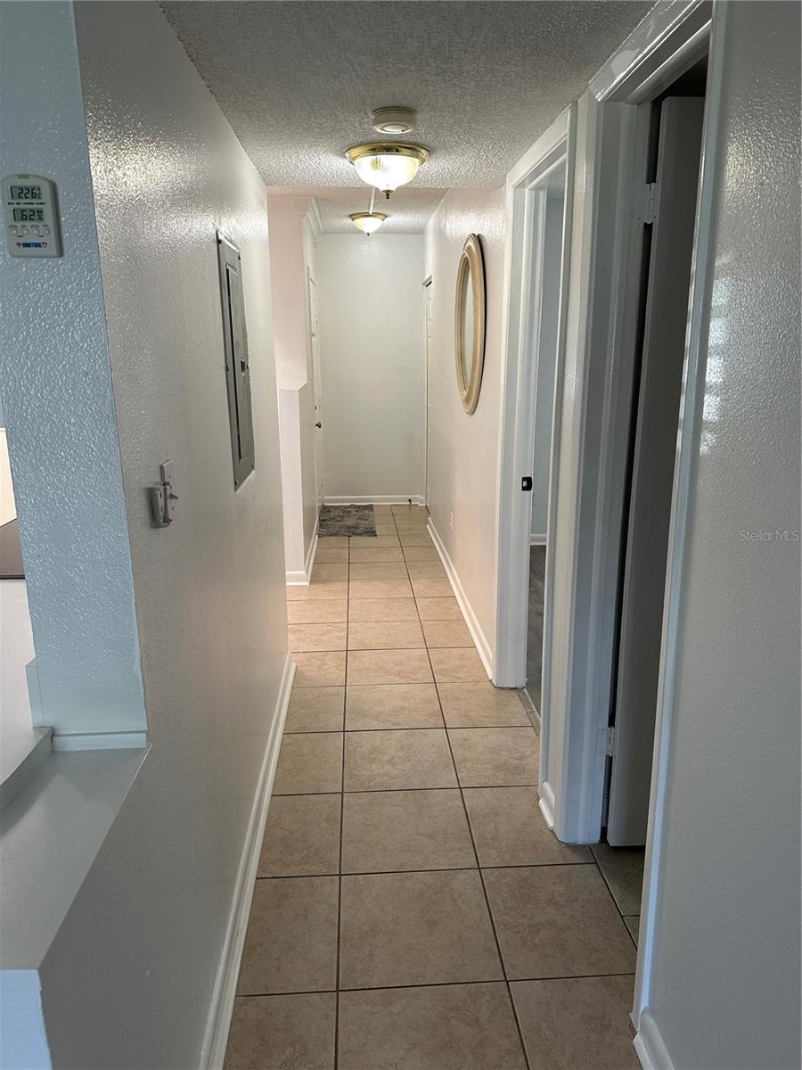 Listing photo id 5 for 11201 122nd Avenue N 127