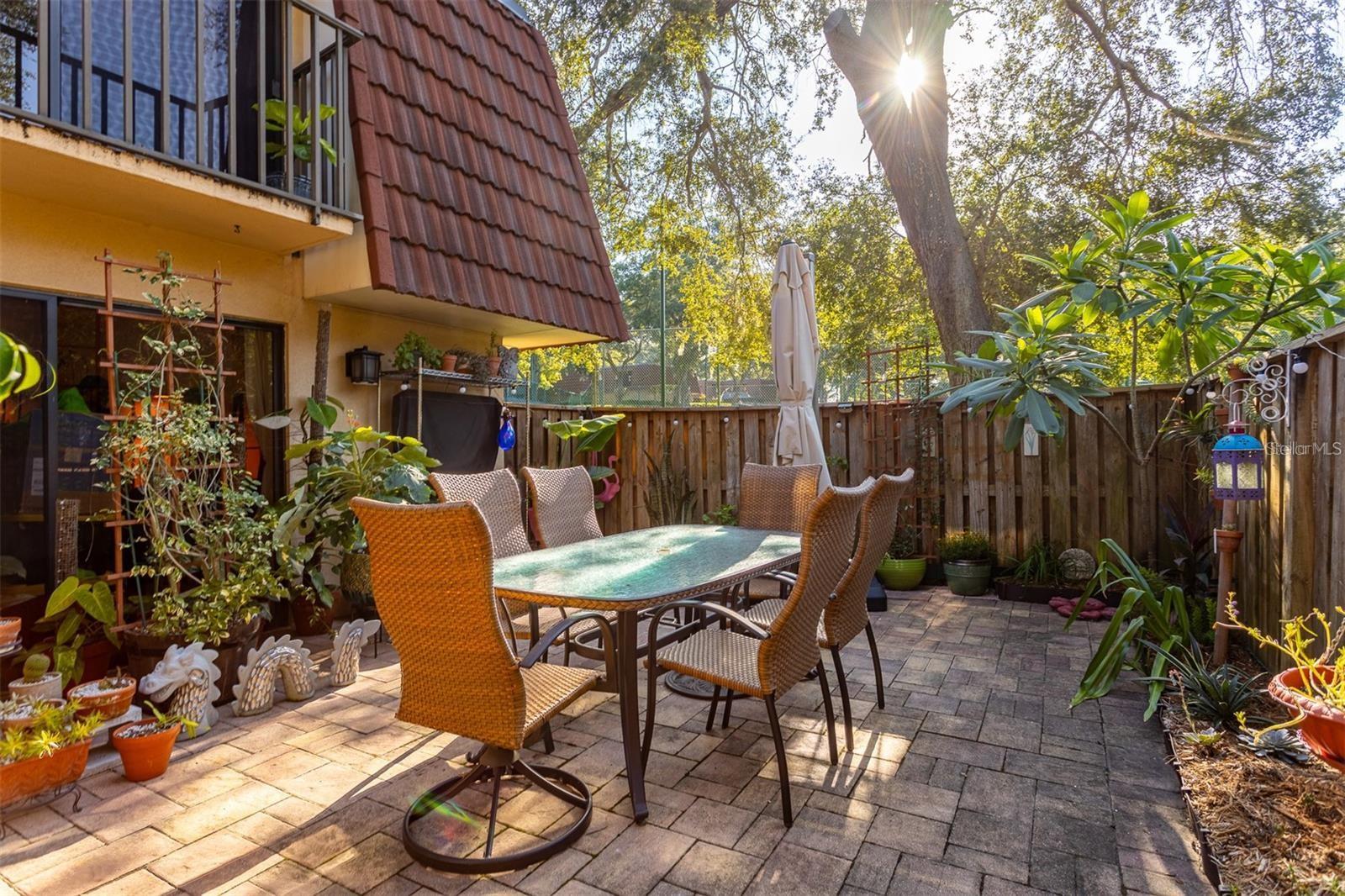 Image 2 of 50 For 2636 2nd Court