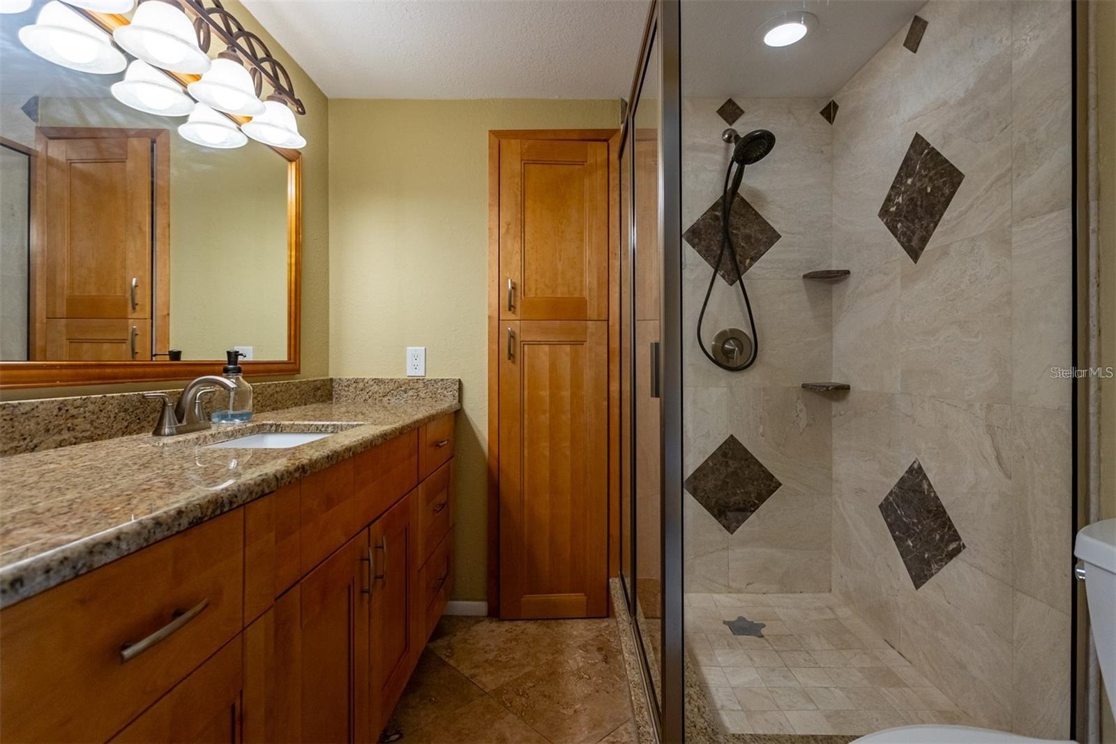 Image 25 of 50 For 2636 2nd Court