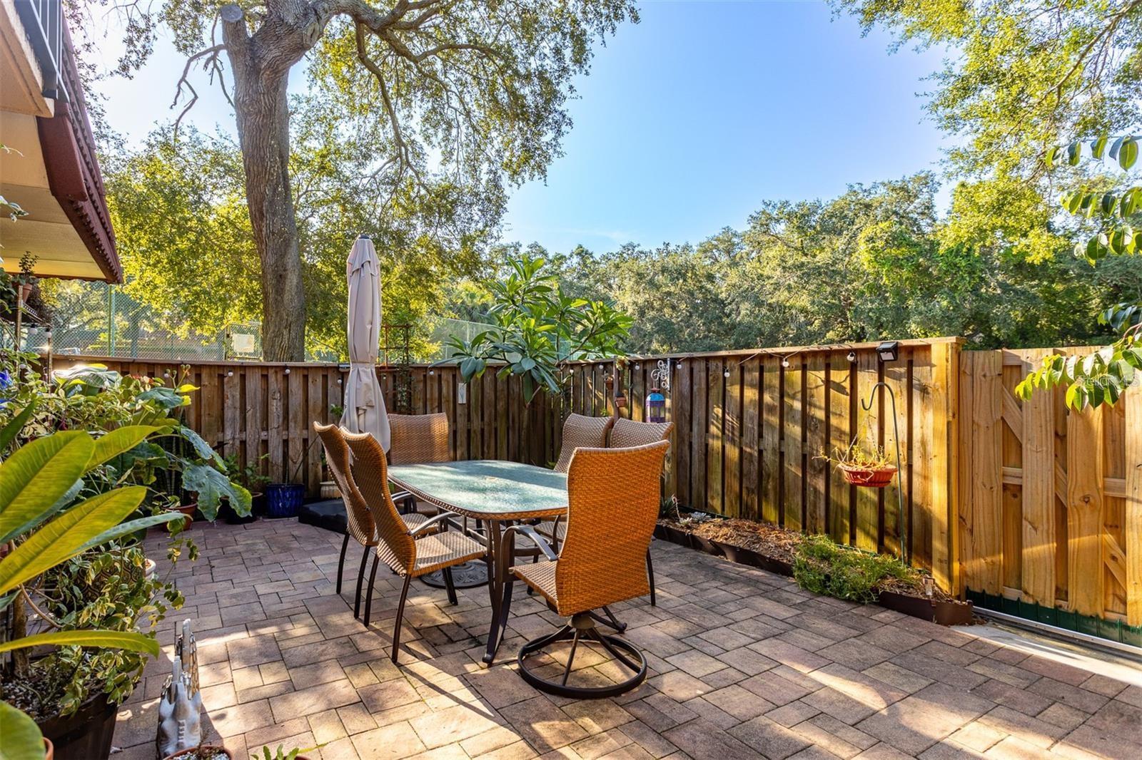 Image 4 of 50 For 2636 2nd Court