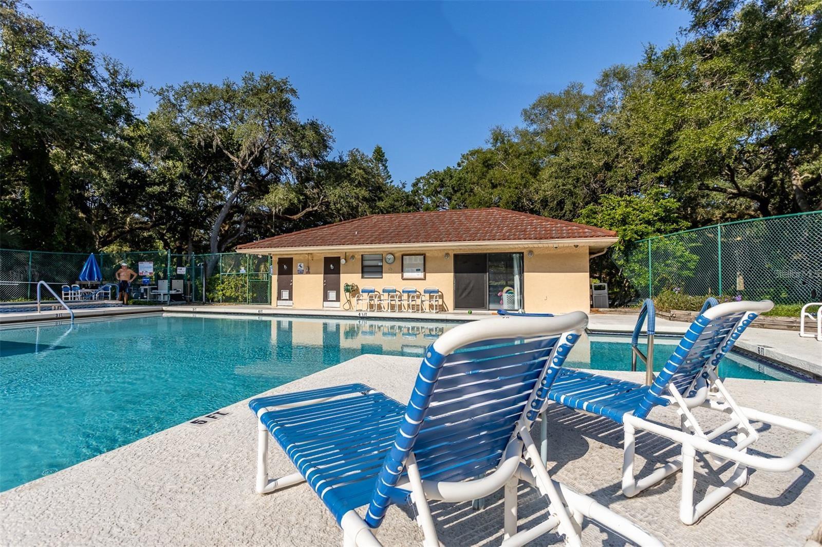 Image 43 of 50 For 2636 2nd Court