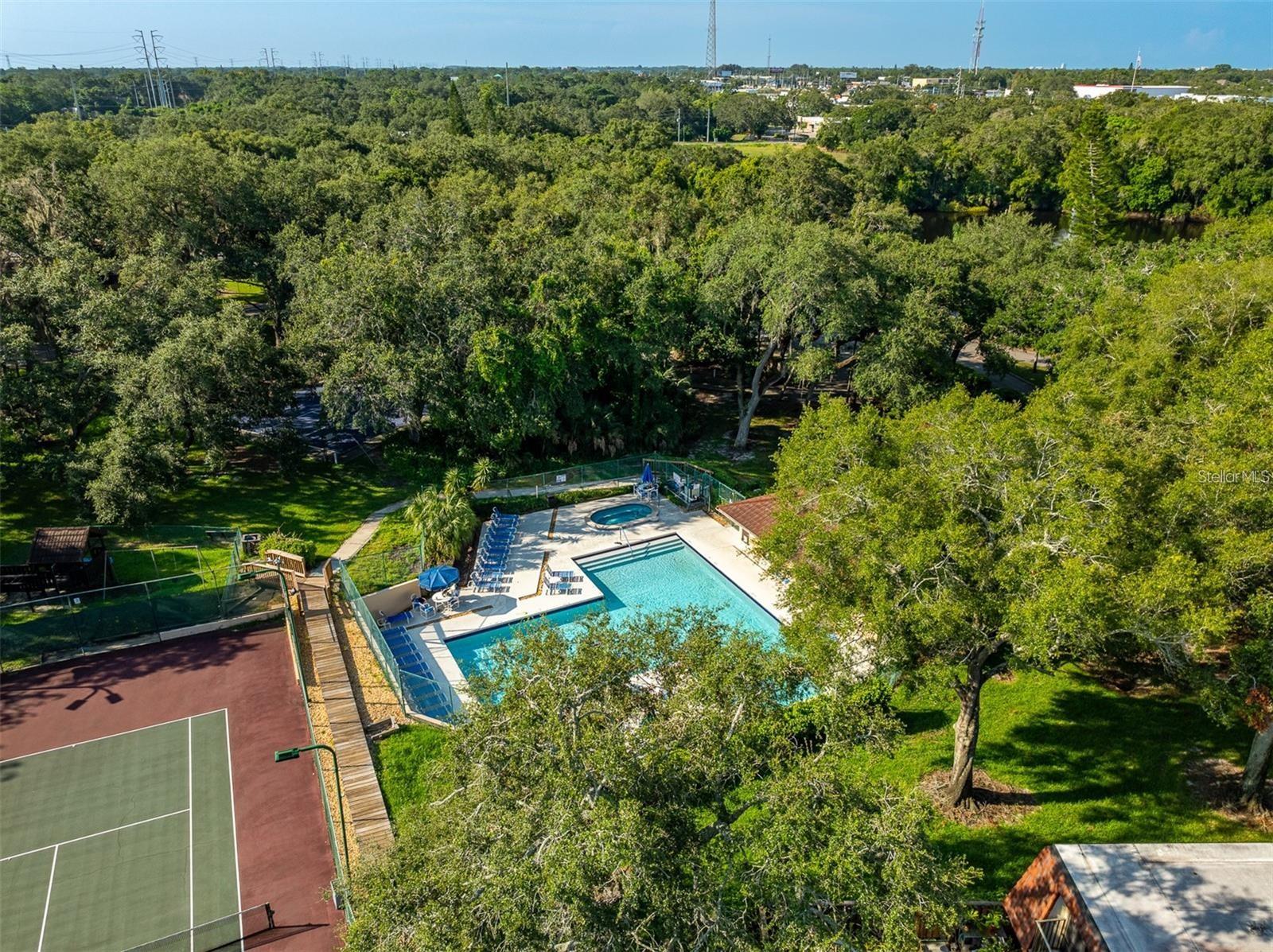 Image 46 of 50 For 2636 2nd Court