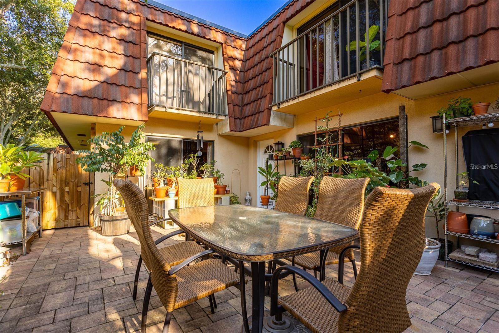 Image 6 of 50 For 2636 2nd Court