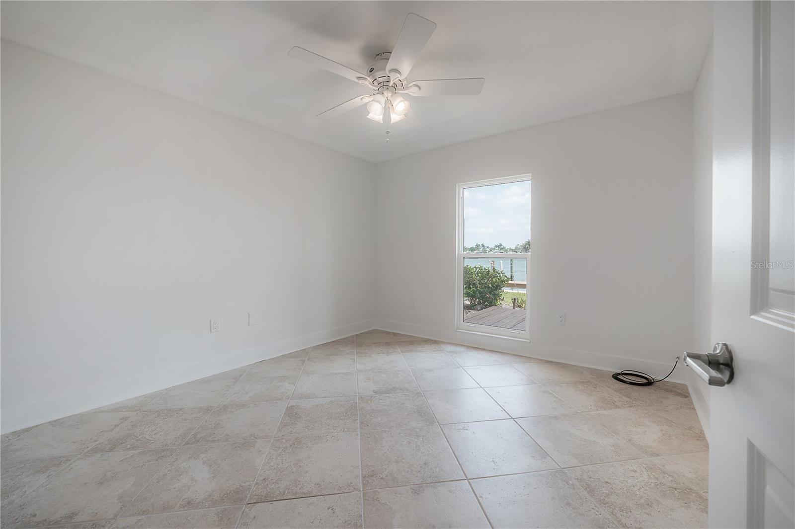 Image 21 of 29 For 8931 Blind Pass Road 162