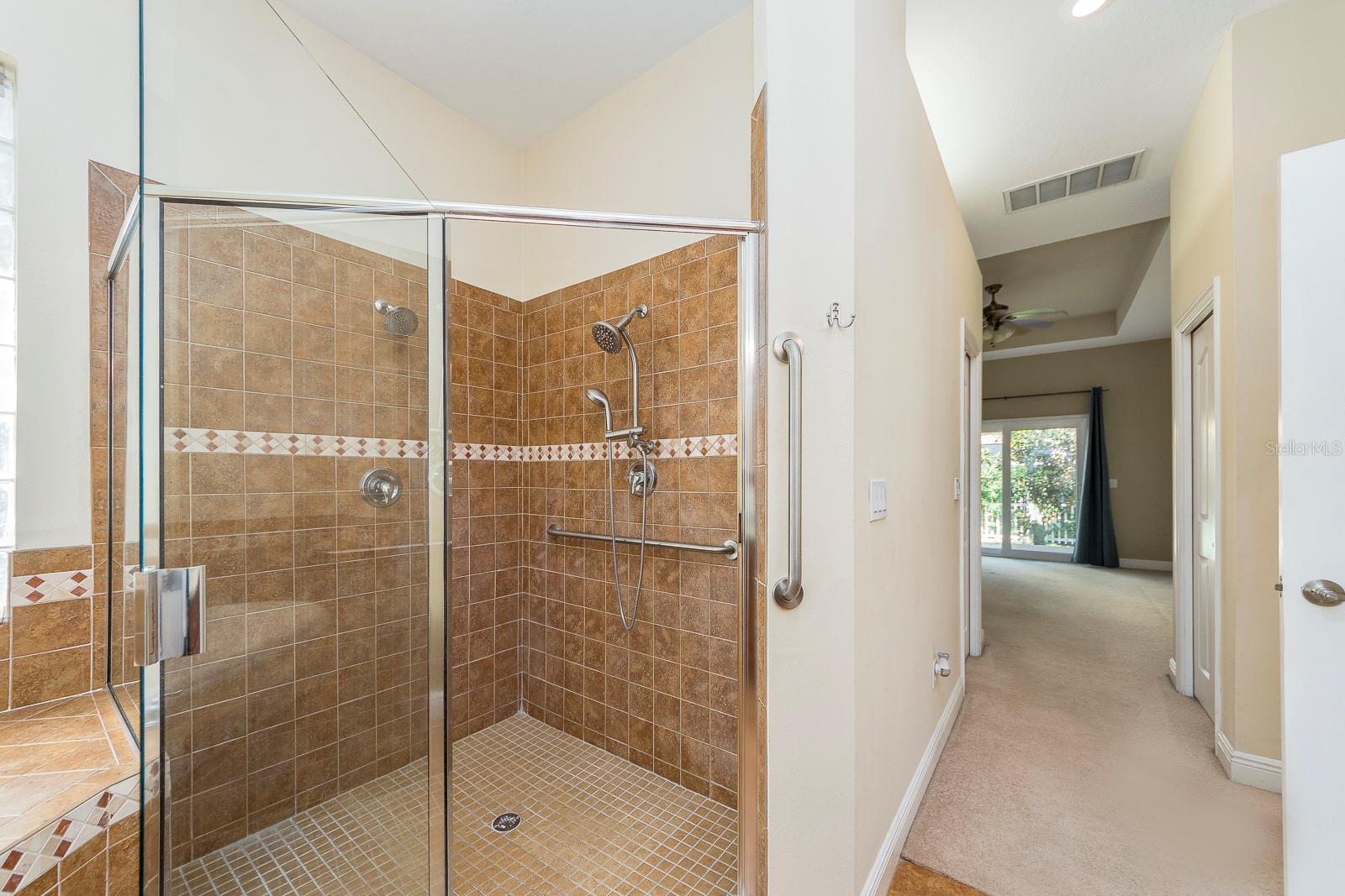 Image 14 of 27 For 10639 Hatteras Drive