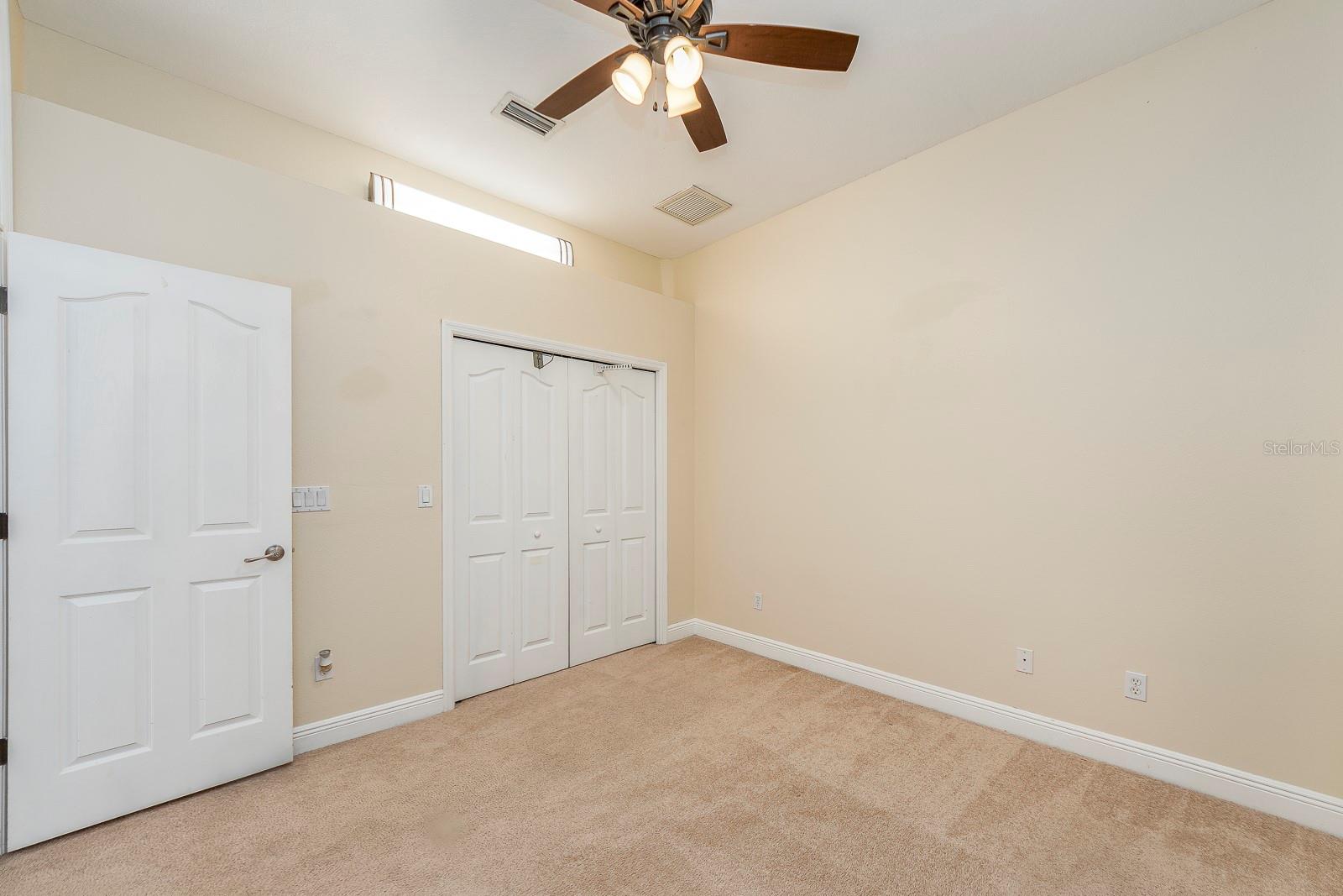 Image 18 of 27 For 10639 Hatteras Drive