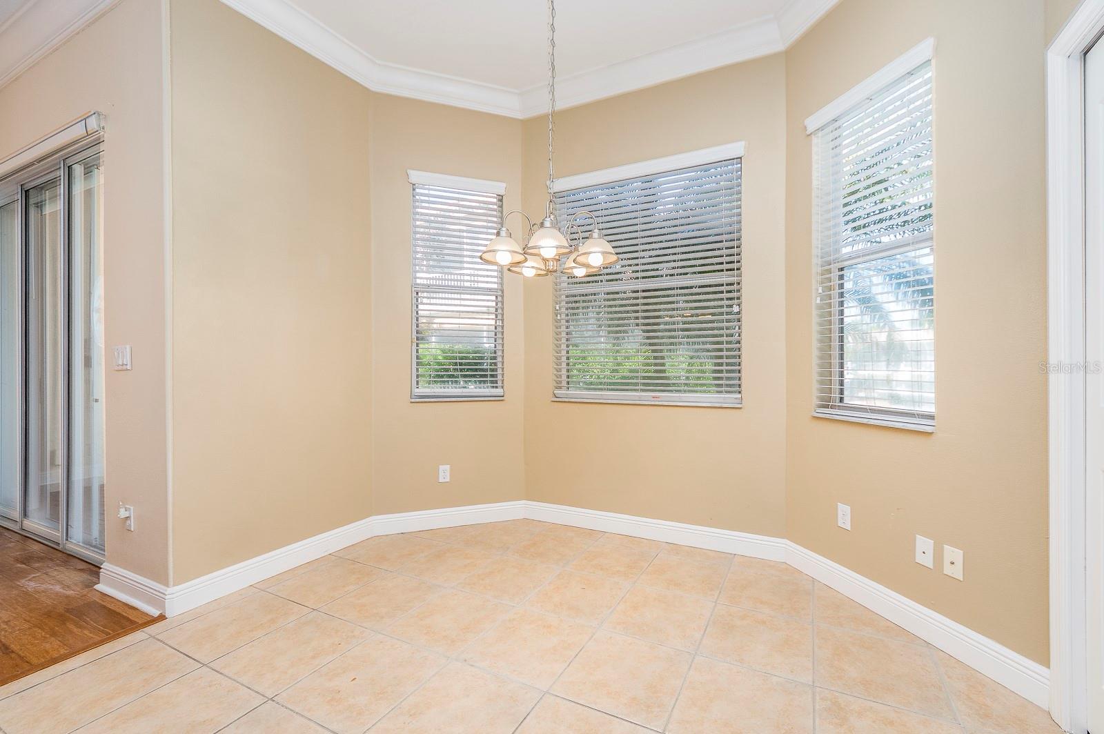 Image 8 of 27 For 10639 Hatteras Drive