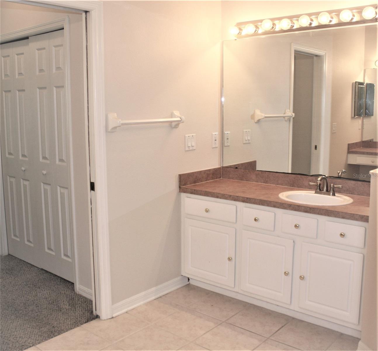 Image 16 of 30 For 7209 Colonial Lake Drive