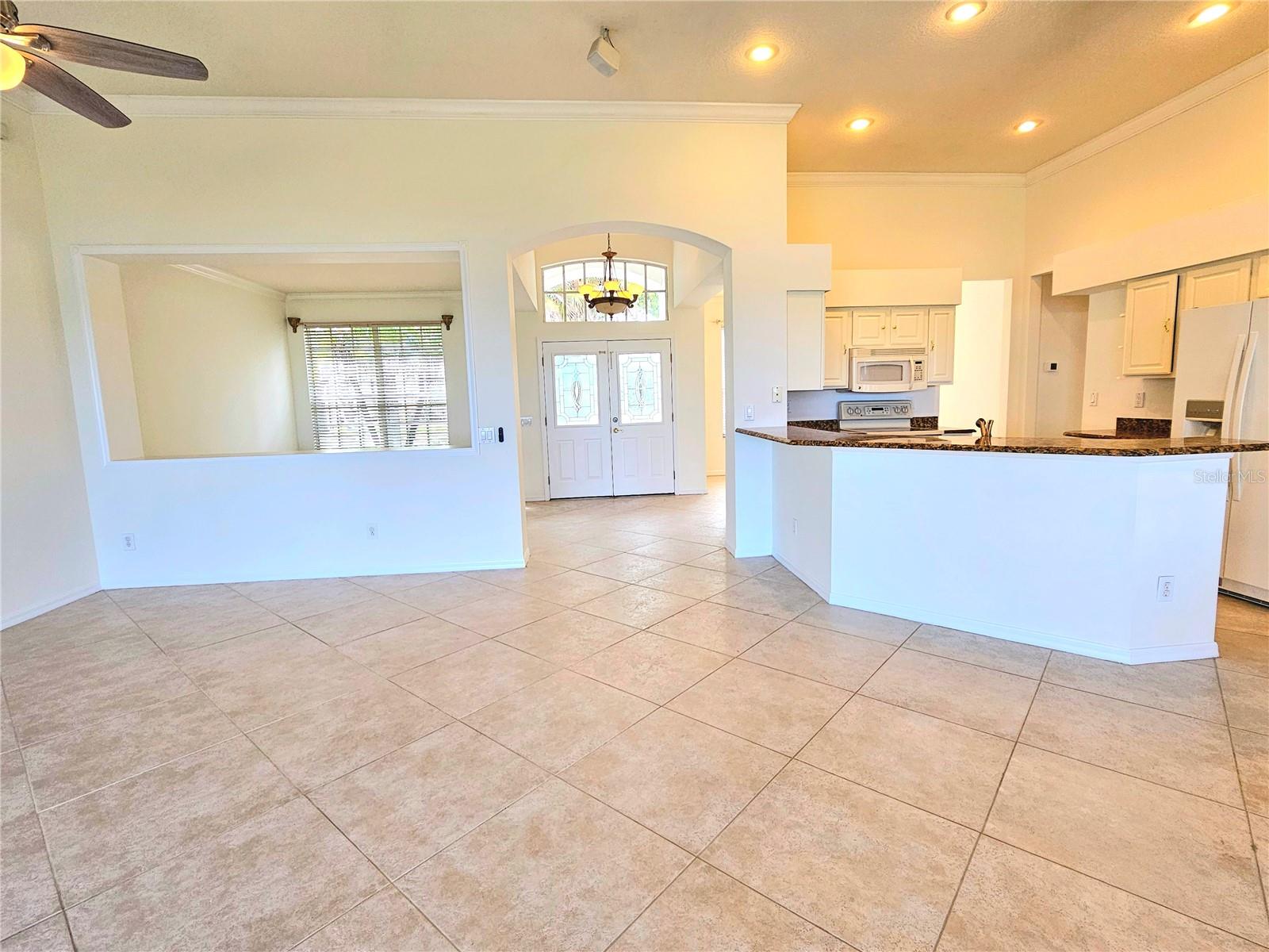 Image 6 of 30 For 7209 Colonial Lake Drive