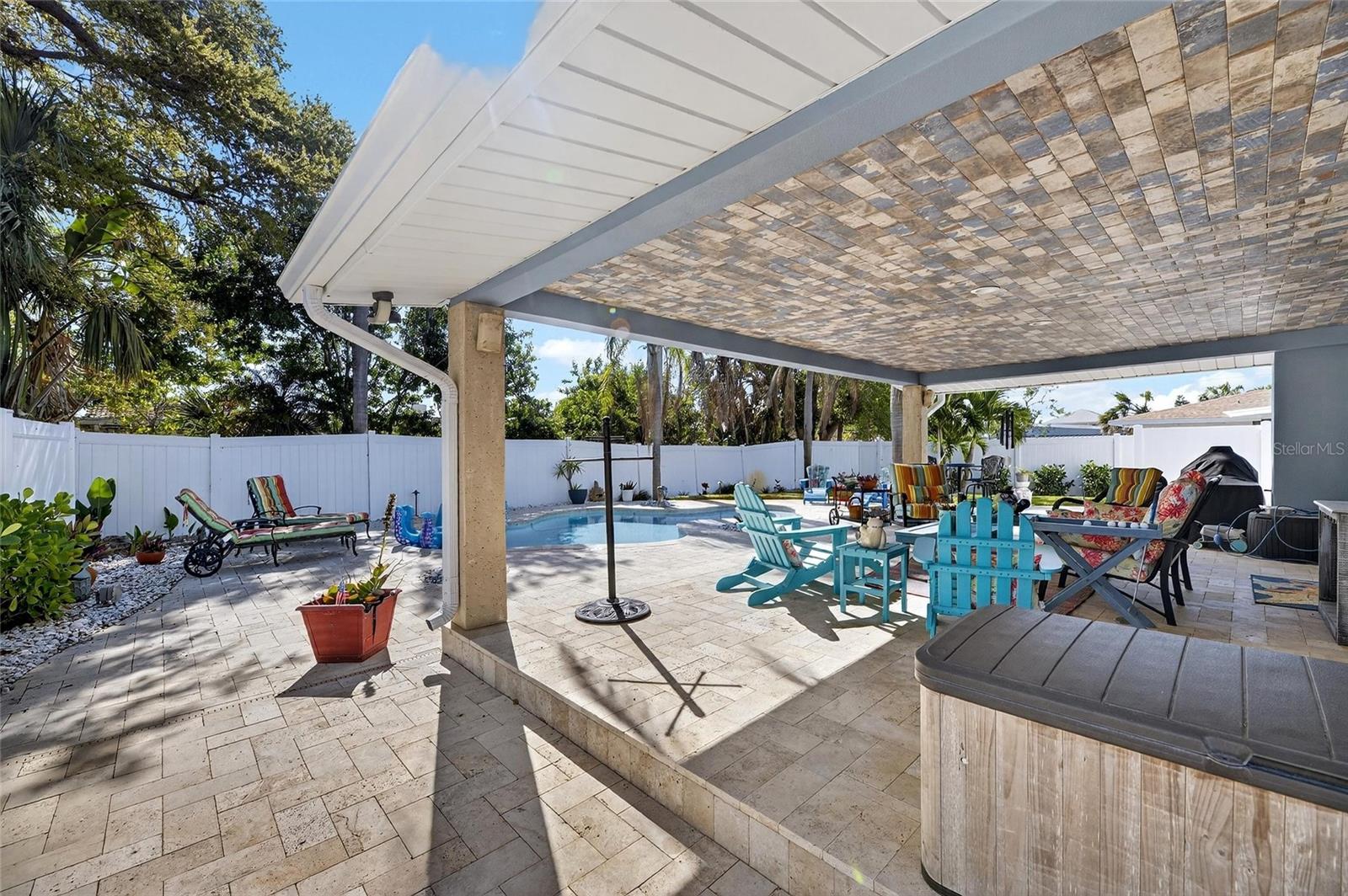 Image 10 of 98 For 931 Gulf Boulevard