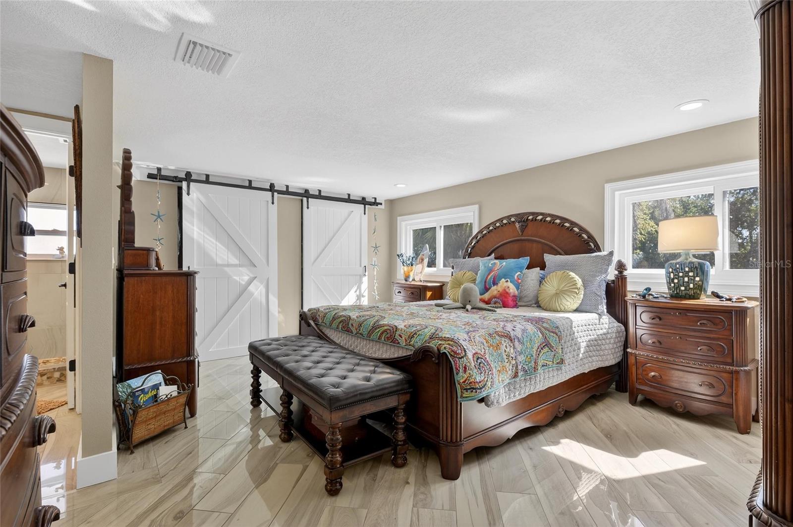 Image 26 of 98 For 931 Gulf Boulevard