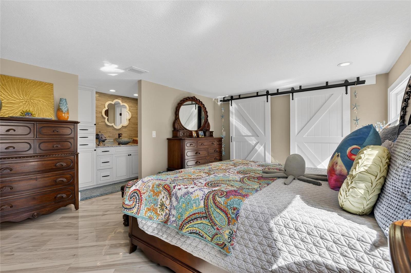 Image 27 of 98 For 931 Gulf Boulevard