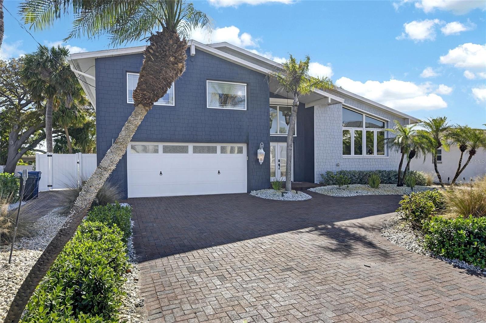 Image 4 of 98 For 931 Gulf Boulevard