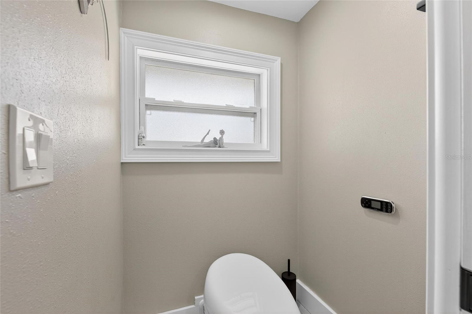 Image 42 of 98 For 931 Gulf Boulevard