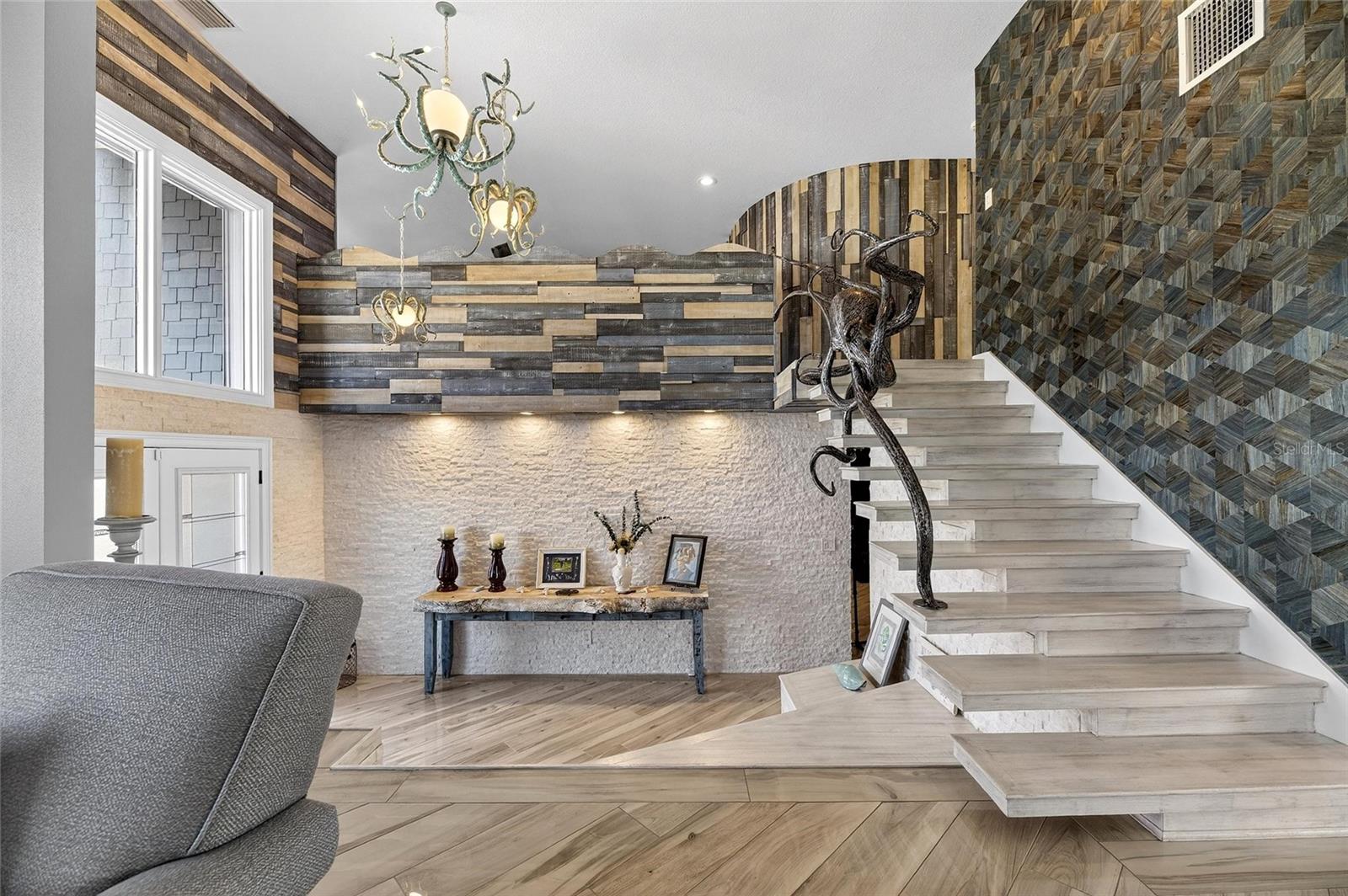 Image 56 of 98 For 931 Gulf Boulevard