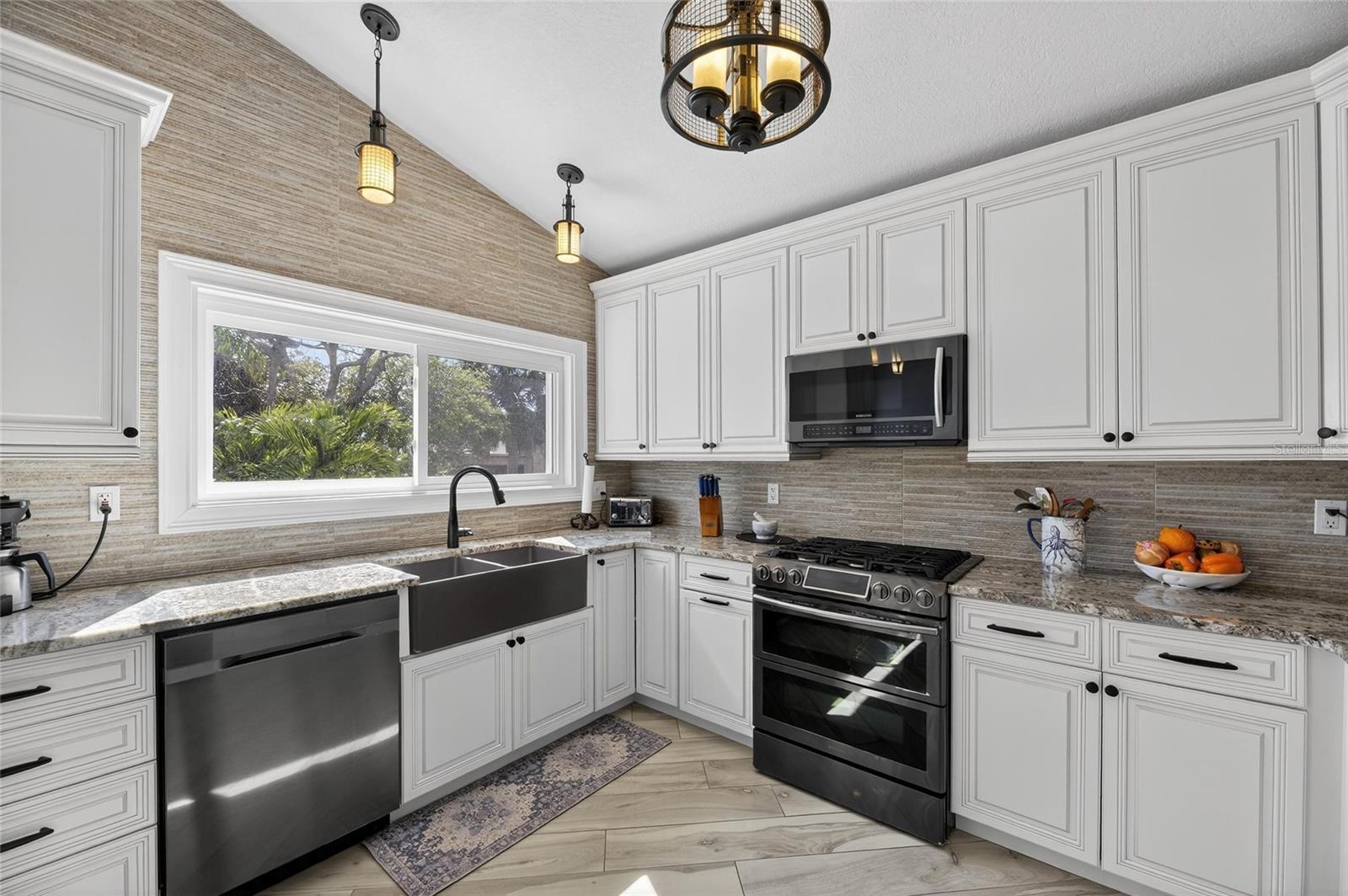 Image 61 of 98 For 931 Gulf Boulevard