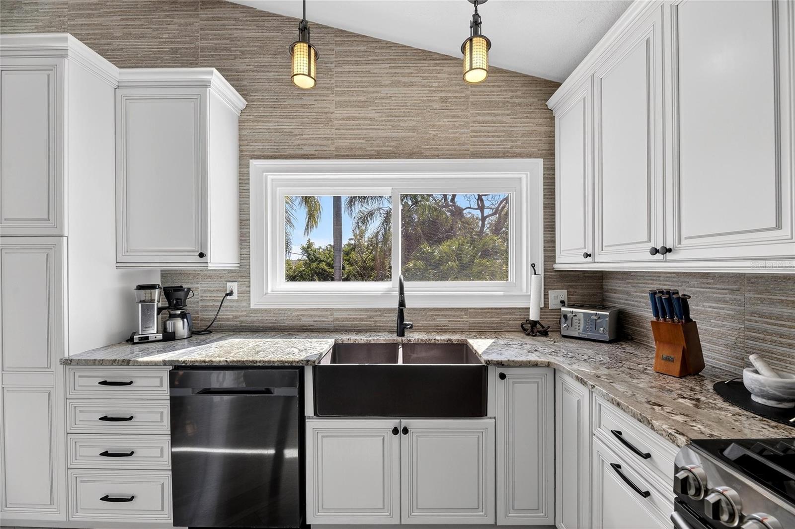 Image 62 of 98 For 931 Gulf Boulevard