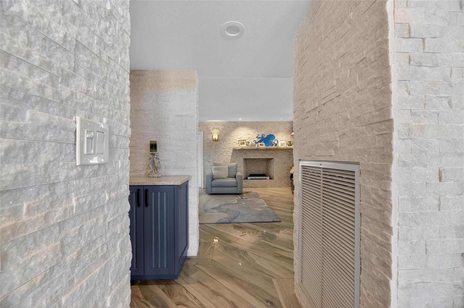 Image 66 of 98 For 931 Gulf Boulevard