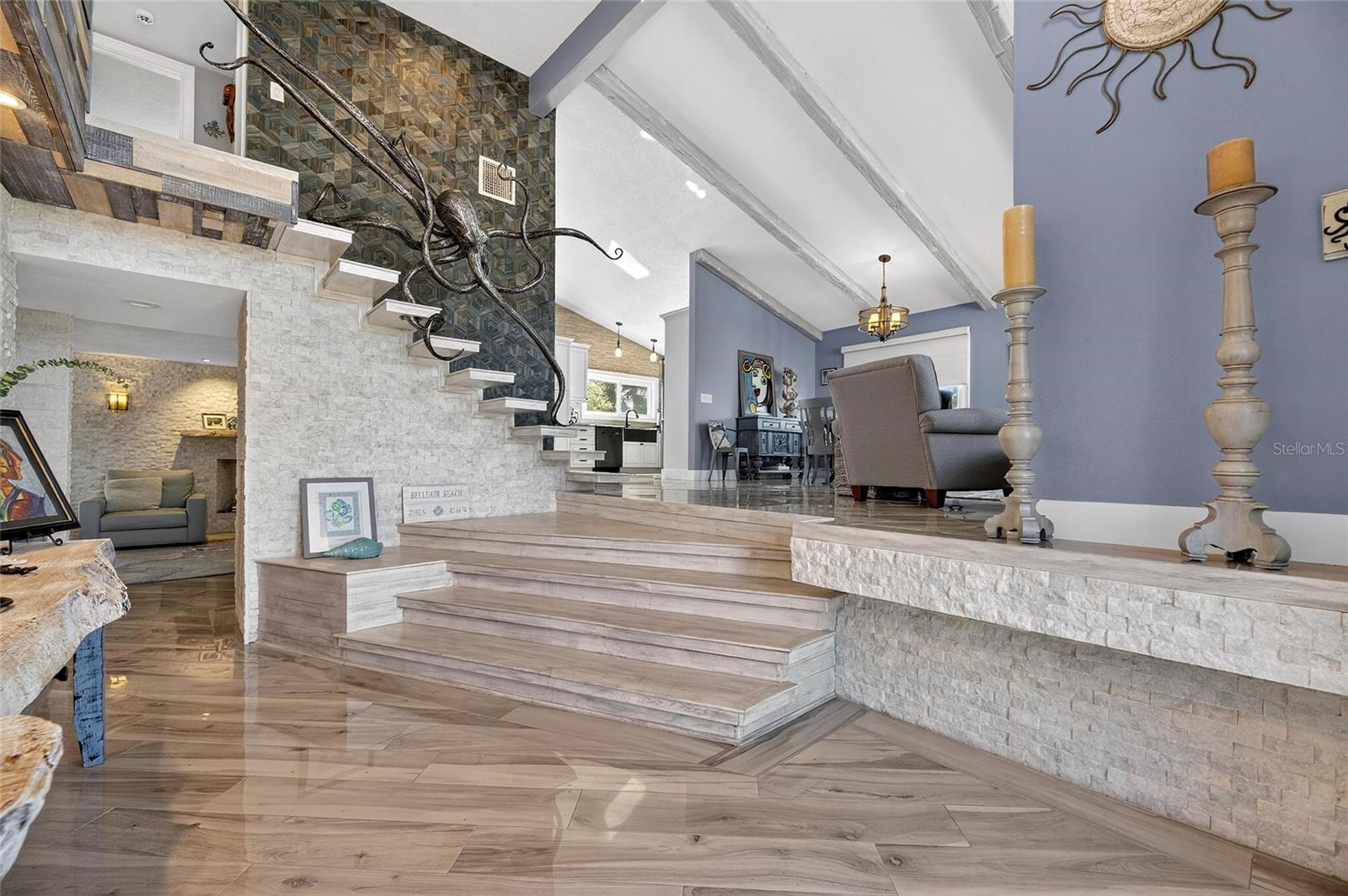 Image 7 of 98 For 931 Gulf Boulevard