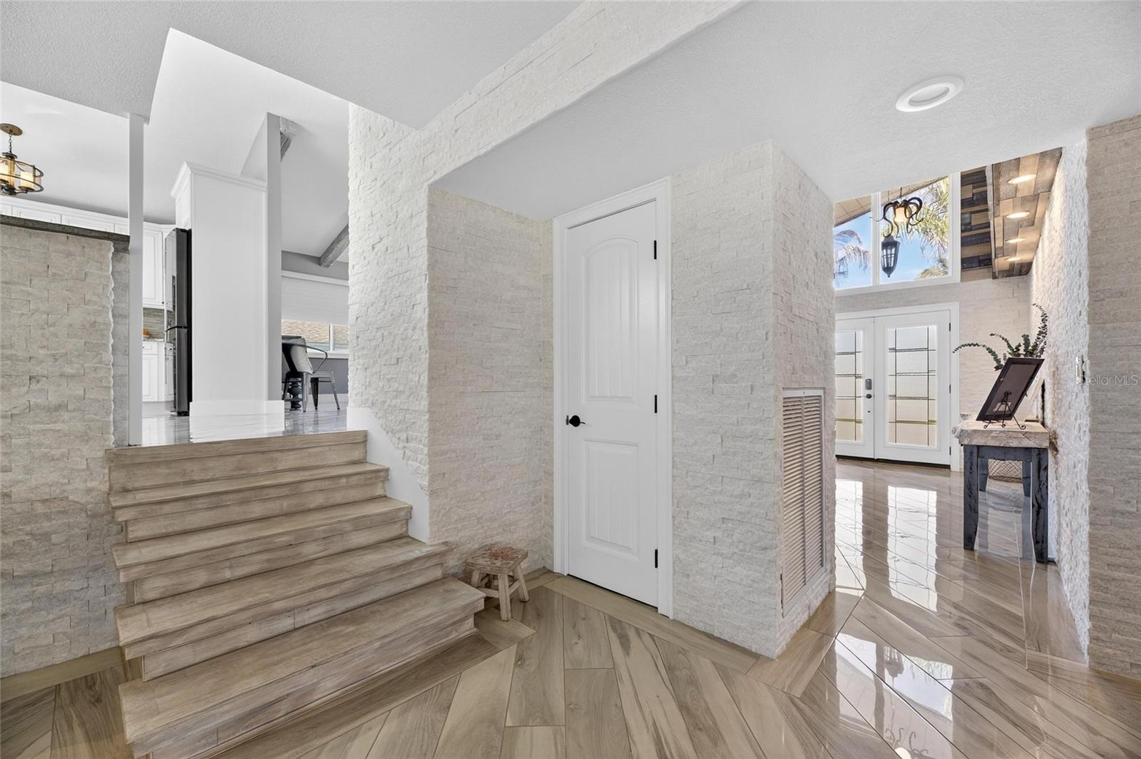 Image 77 of 98 For 931 Gulf Boulevard