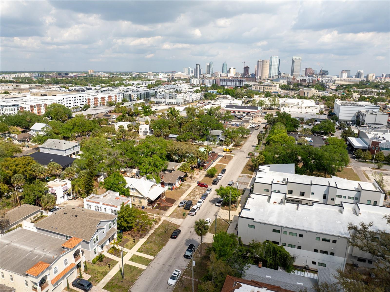 Image 11 of 45 For 1911 North A Street