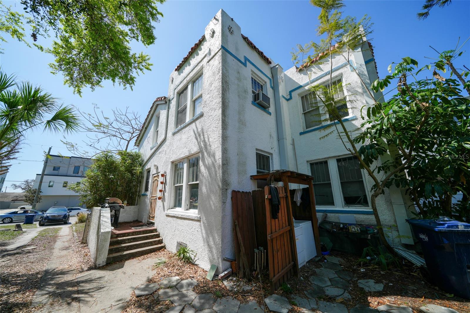 Image 24 of 45 For 1911 North A Street