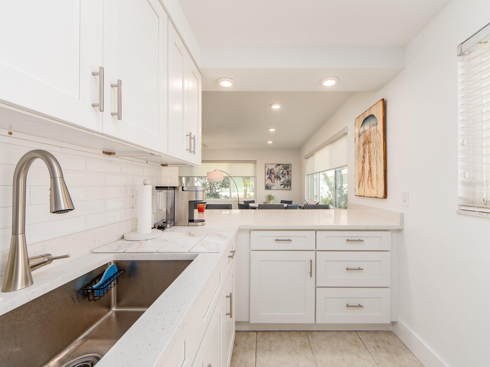 Image 11 of 37 For 241 Skiff Point 1