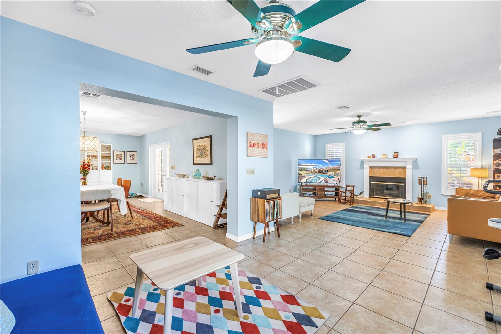 Image 25 of 93 For 1770 Glen Lakes Boulevard N