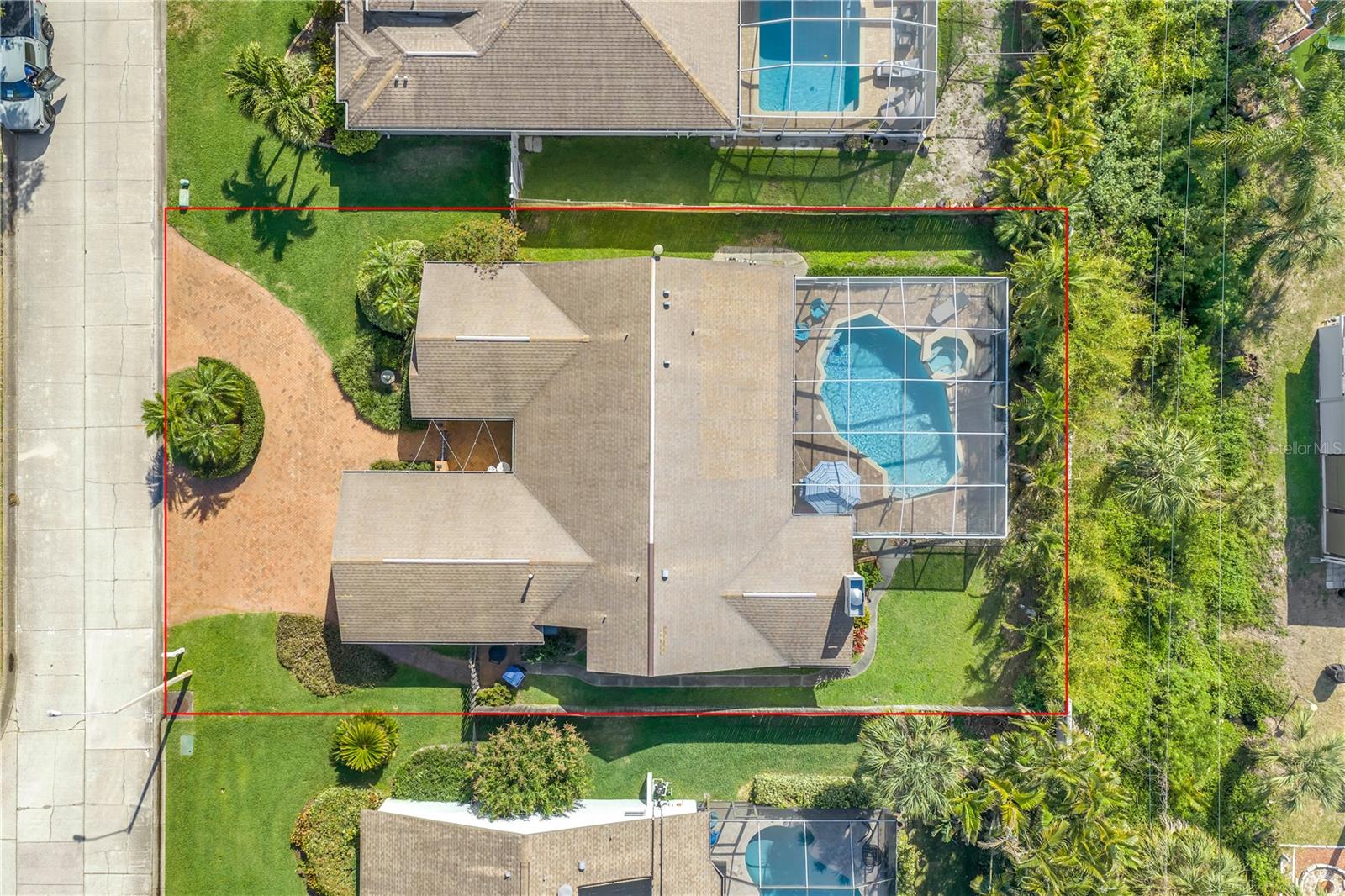 Image 3 of 93 For 1770 Glen Lakes Boulevard N