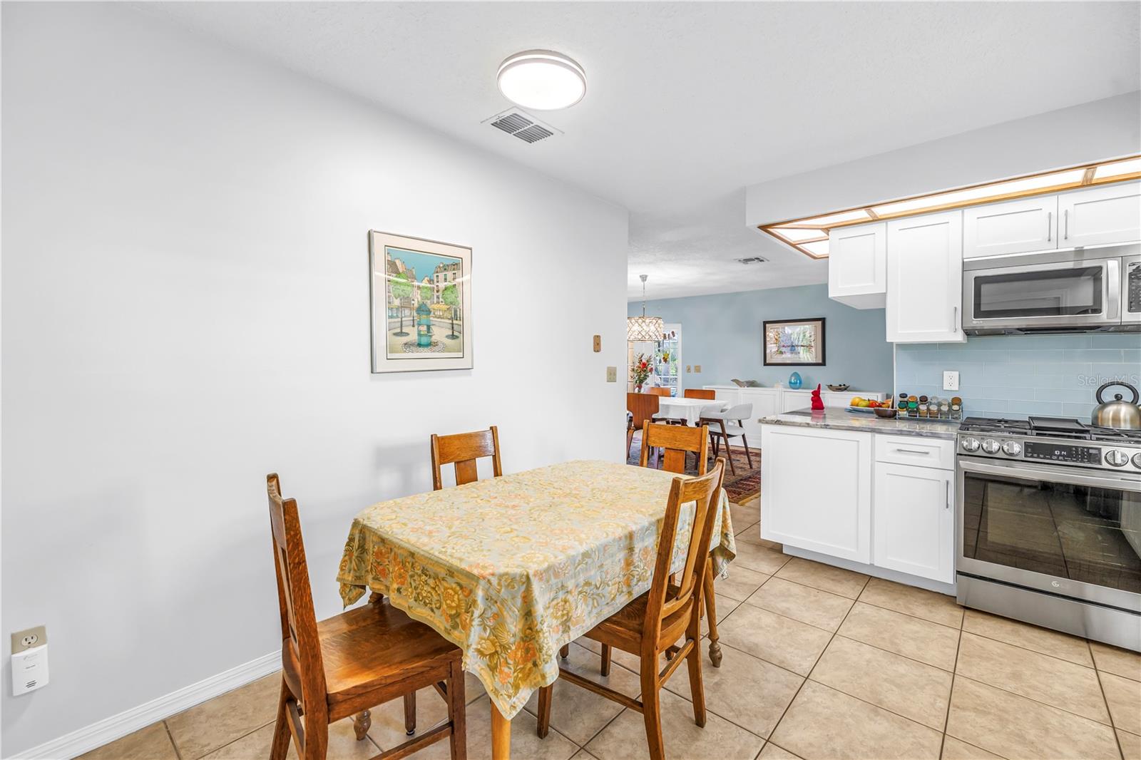 Image 57 of 93 For 1770 Glen Lakes Boulevard N