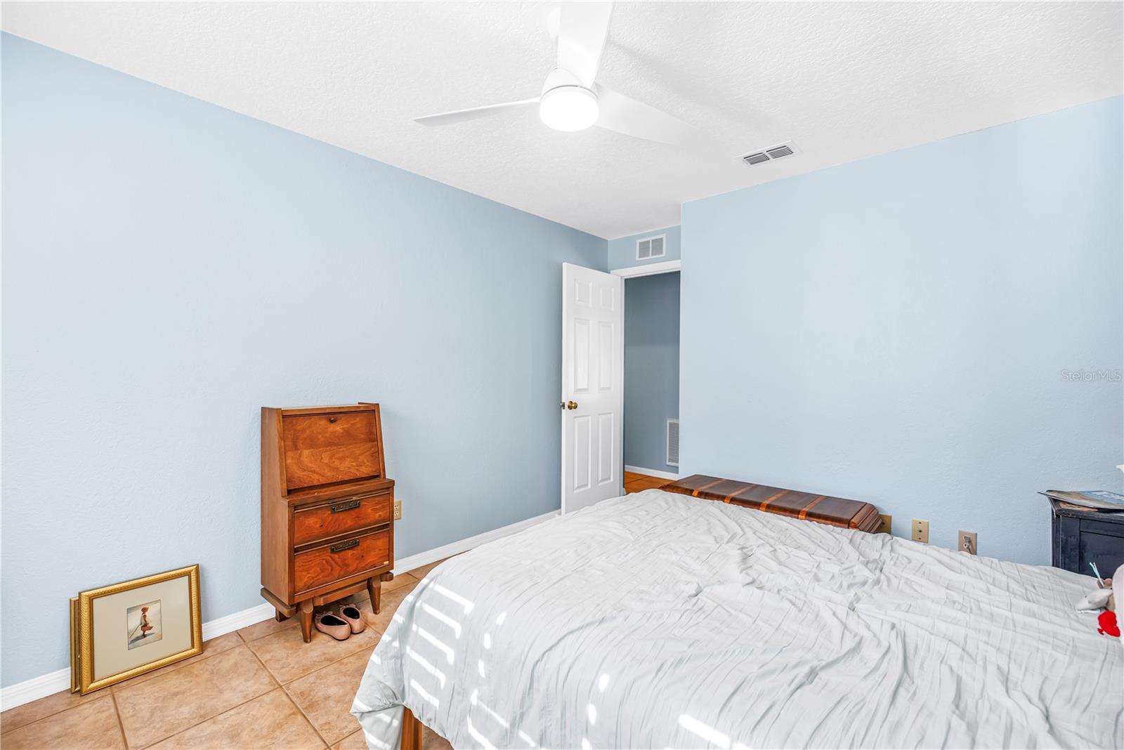 Image 66 of 93 For 1770 Glen Lakes Boulevard N