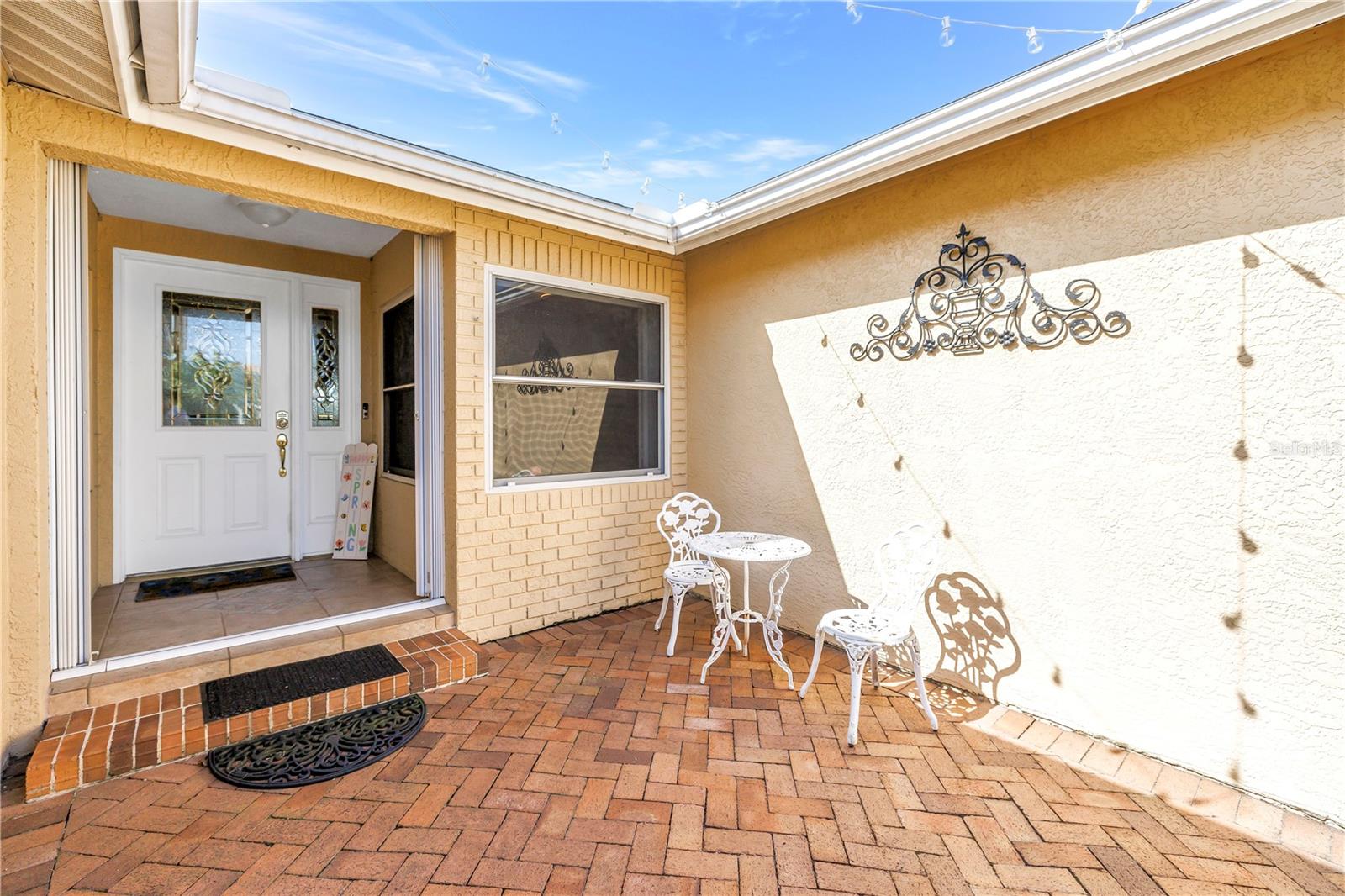 Image 7 of 93 For 1770 Glen Lakes Boulevard N