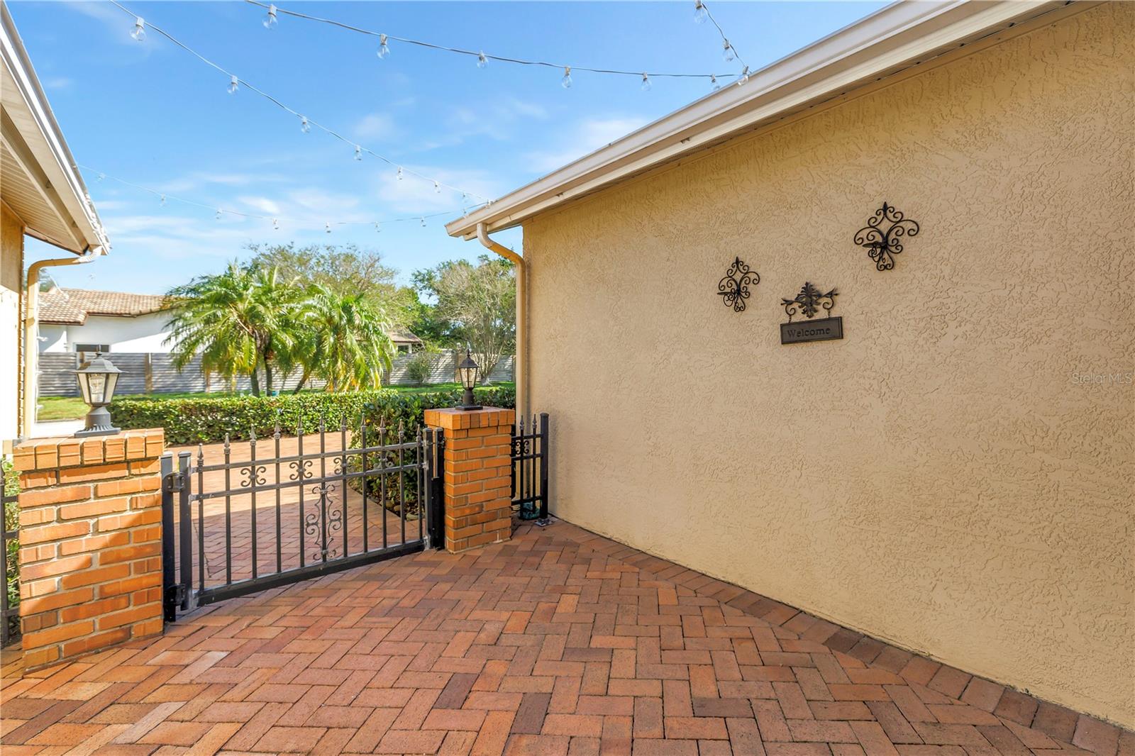 Image 8 of 93 For 1770 Glen Lakes Boulevard N