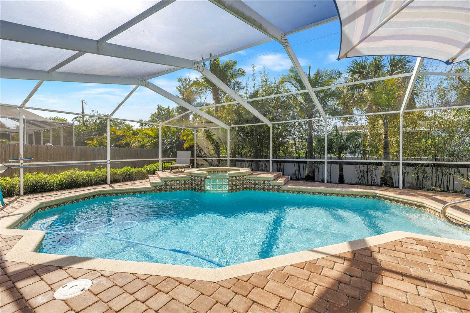 Image 81 of 93 For 1770 Glen Lakes Boulevard N