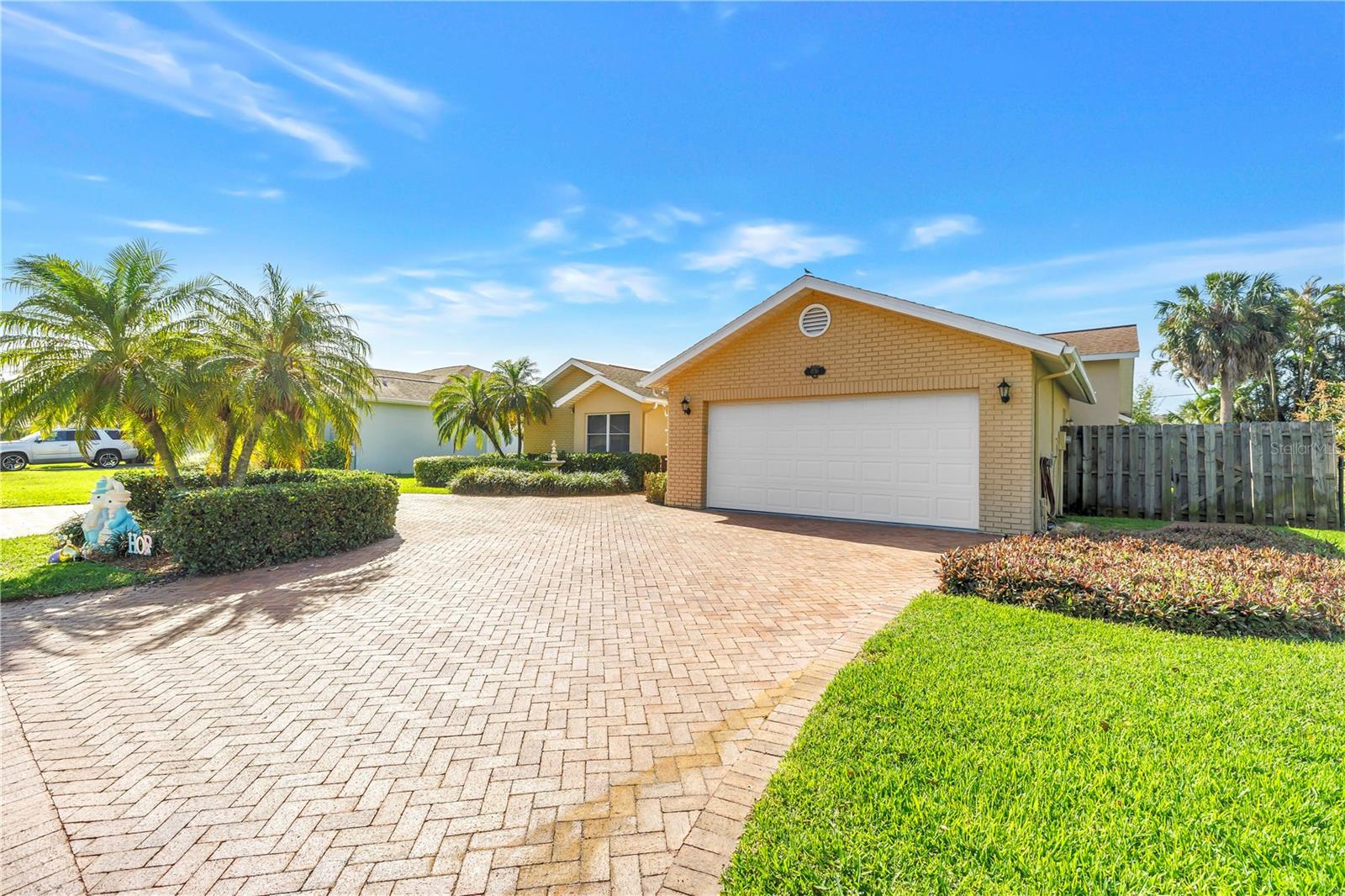 Image 89 of 93 For 1770 Glen Lakes Boulevard N