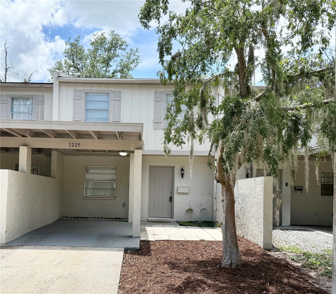 Details for 5229 Tennis Court Circle, TAMPA, FL 33617