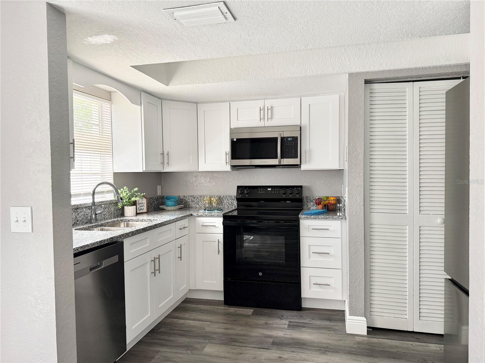 Image 8 of 28 For 5229 Tennis Court Circle