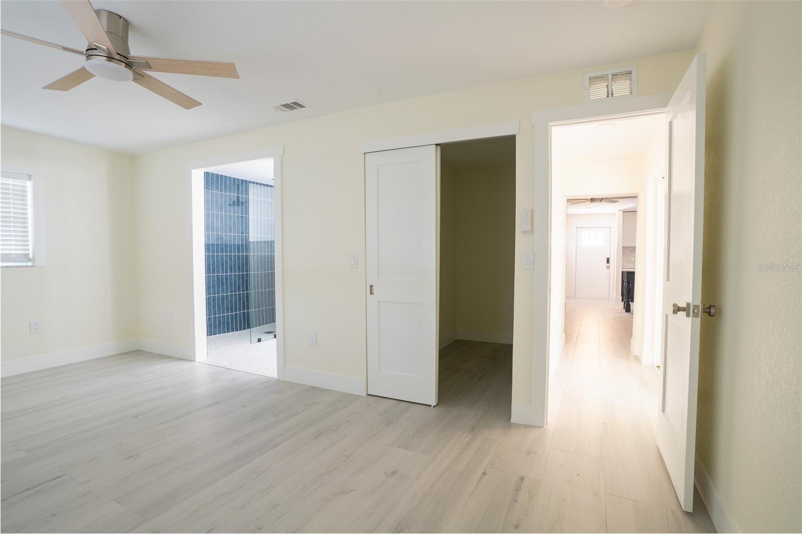 Image 14 of 42 For 300 84th Avenue Ne