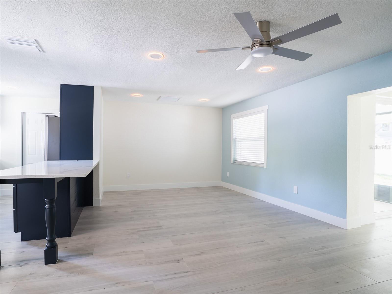 Image 7 of 42 For 300 84th Avenue Ne