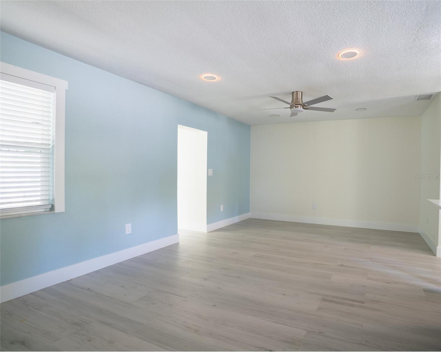 Image 8 of 42 For 300 84th Avenue Ne