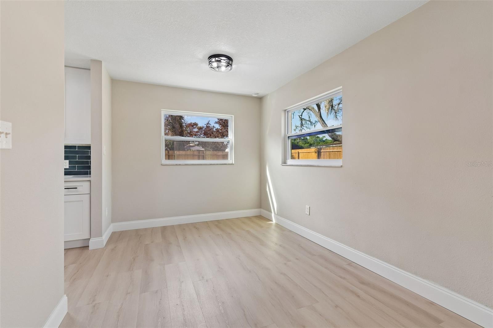 Image 19 of 76 For 2217 Colby Lane