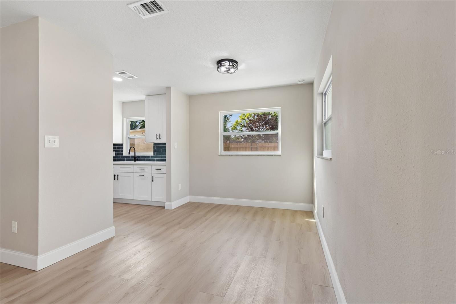 Image 20 of 76 For 2217 Colby Lane