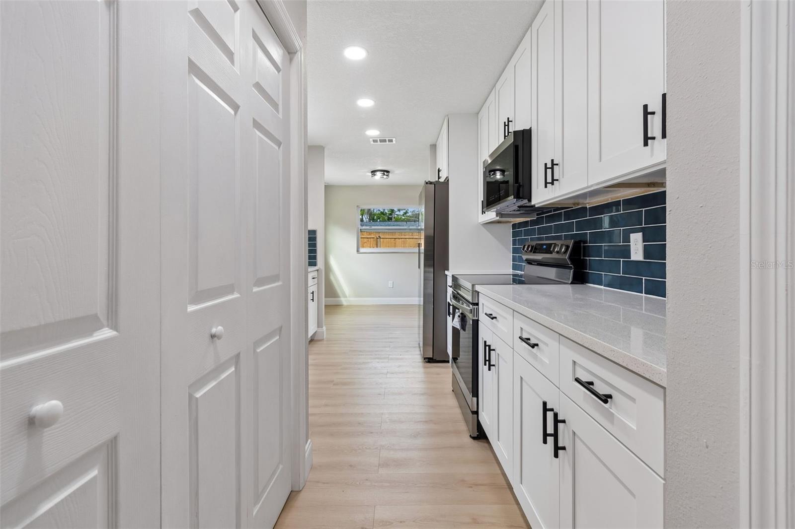 Image 28 of 76 For 2217 Colby Lane