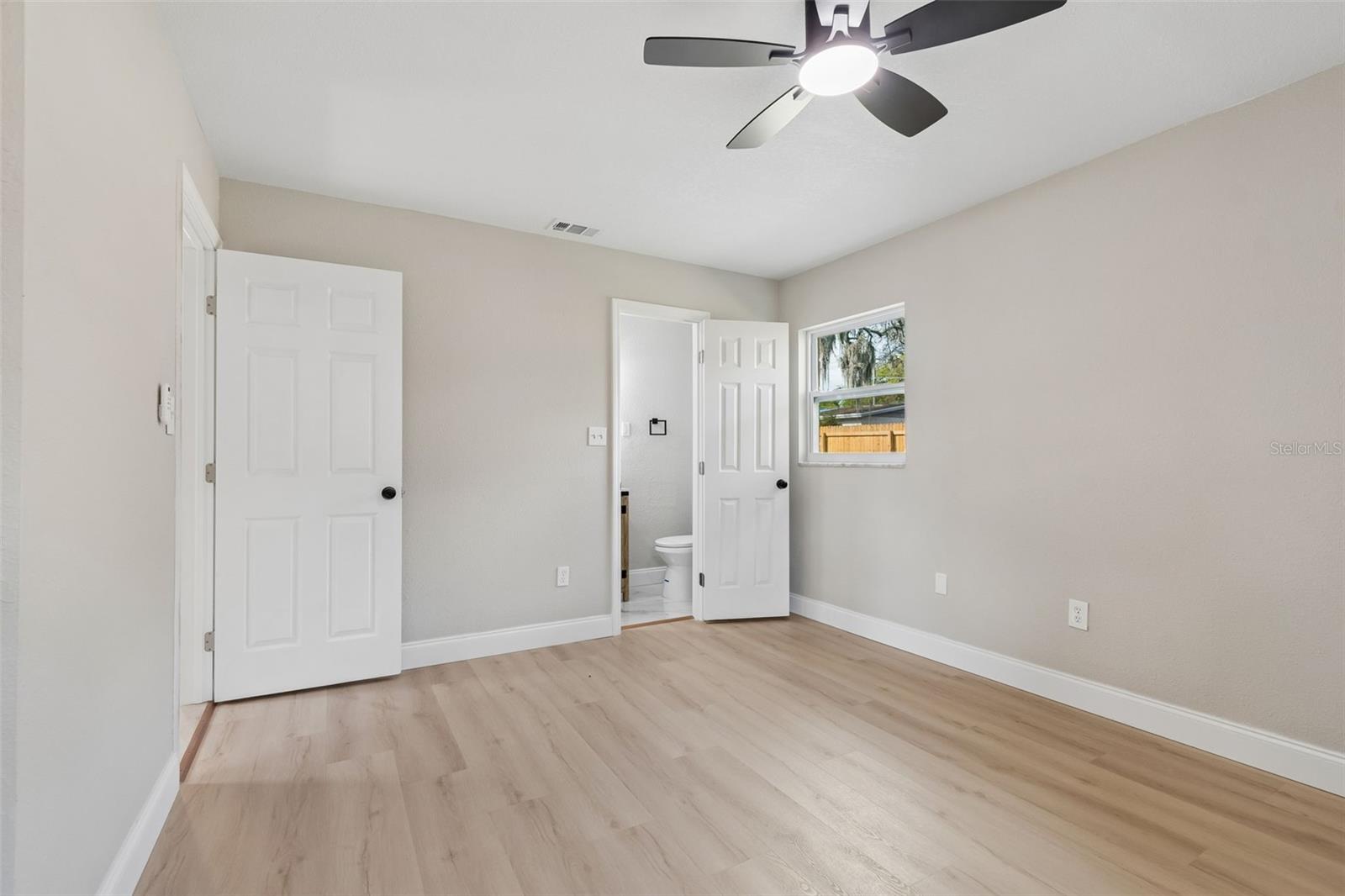 Image 31 of 76 For 2217 Colby Lane