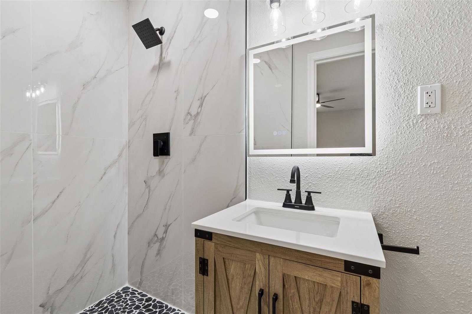 Image 35 of 76 For 2217 Colby Lane